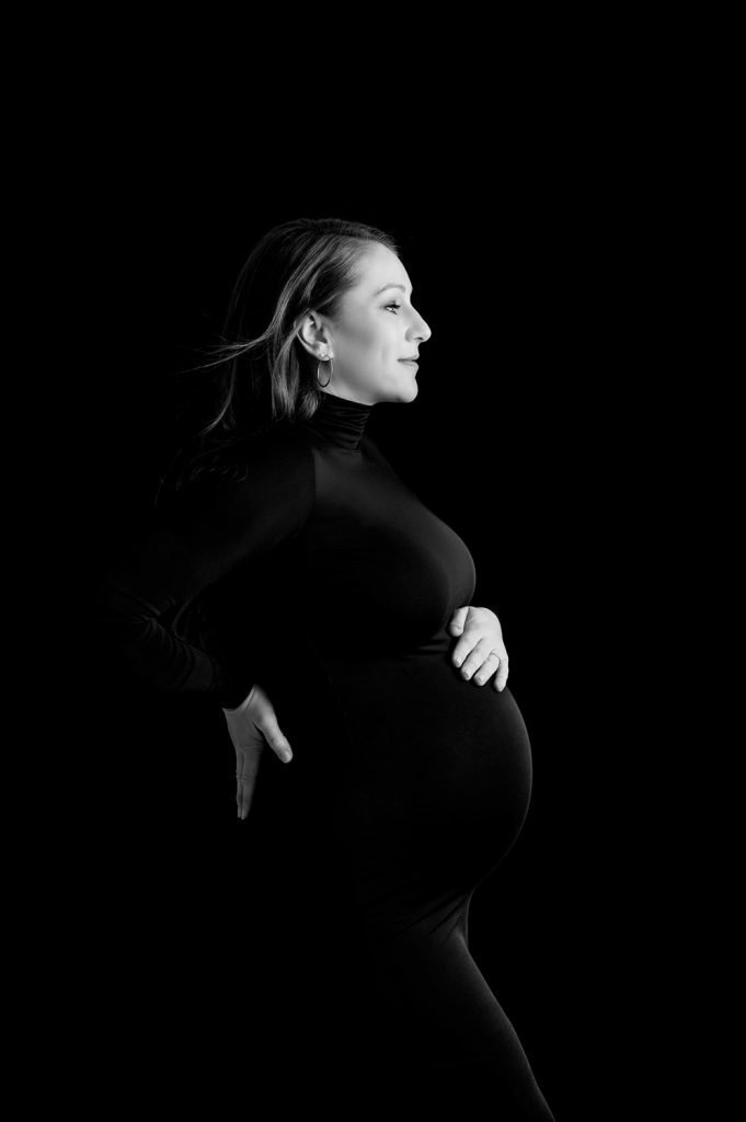 Maternity Photographer Vancouver – Studio Maternity Photo Shoot