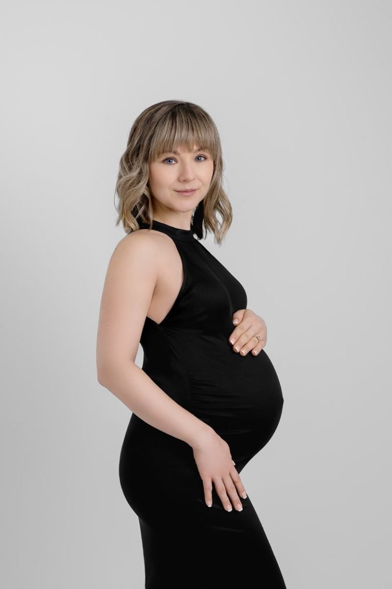 Maternity Photographer Vancouver