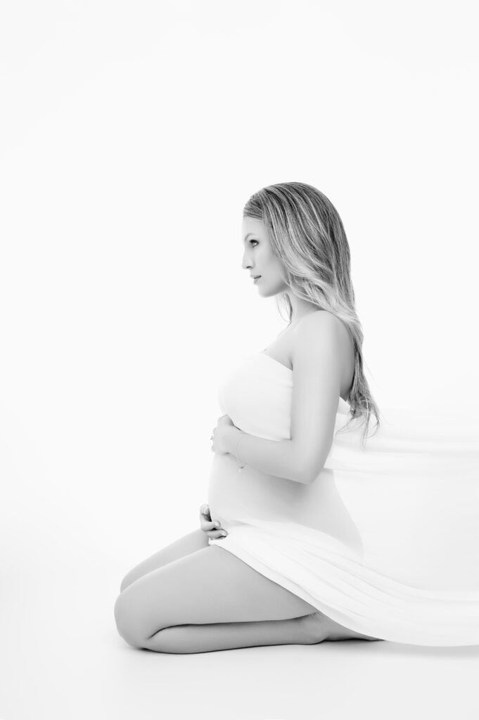 Vancouver Newborn Photography, Maternity Photography, Glamour & Beauty Portraits